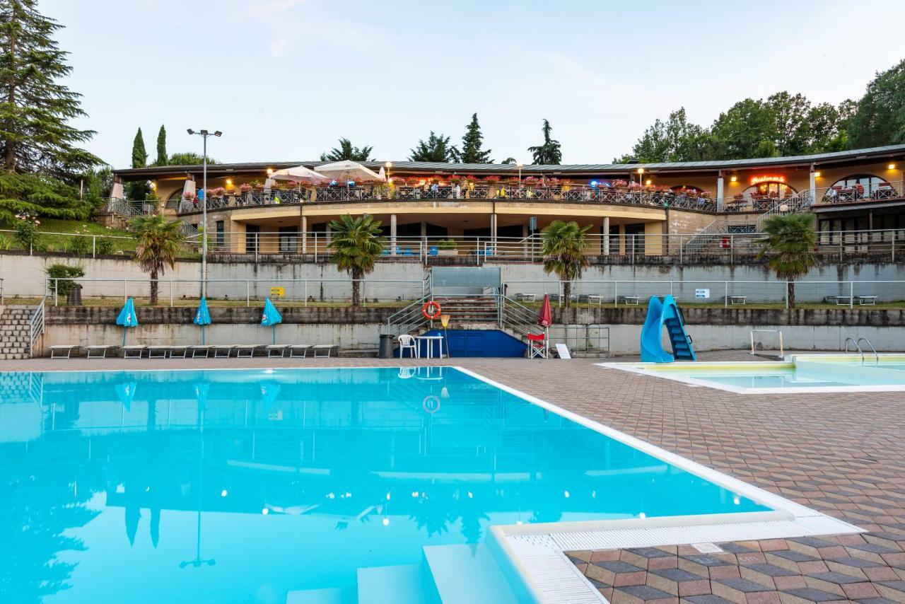Camping Village Il Poggetto Troghi Exterior photo