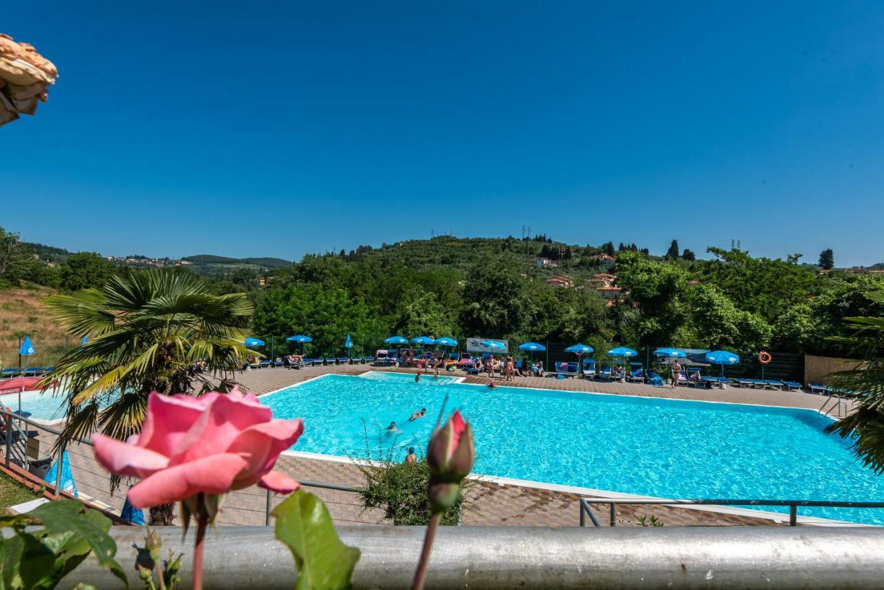 Camping Village Il Poggetto Troghi Exterior photo